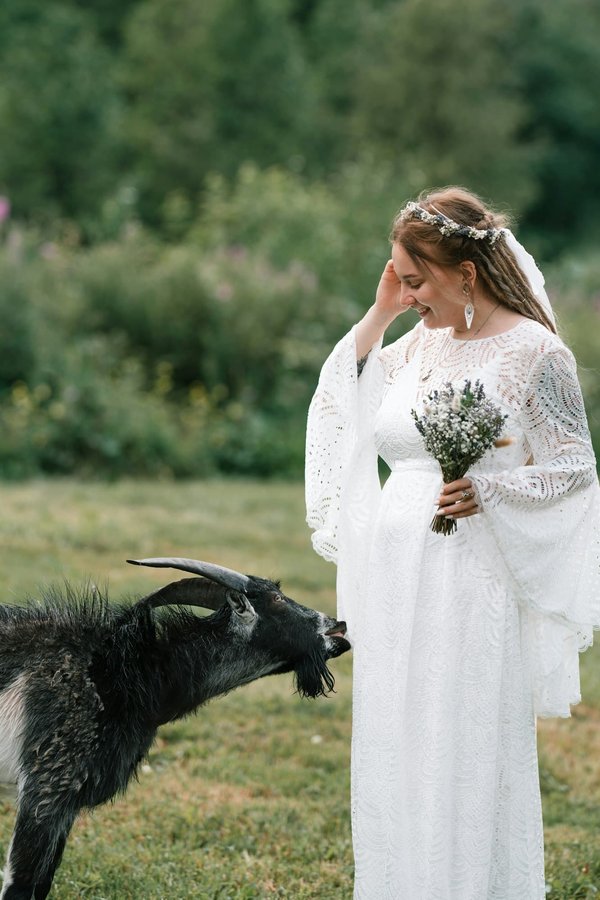 Découvrez notre collection de robes de mariée bohèmes exclusives